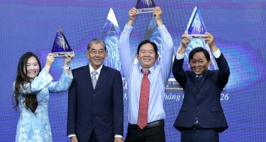 Gạo ST25 chính thức nhận cúp "Ngon nhất thế giới 2025": Khẳng định vị thế nông sản quốc gia